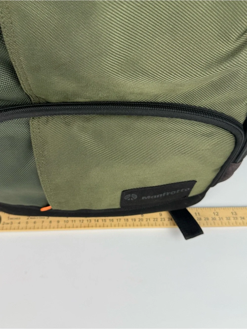 Manfrotto Street Camera and Laptop Backpack for DSLR/CSC (Green and Gray)